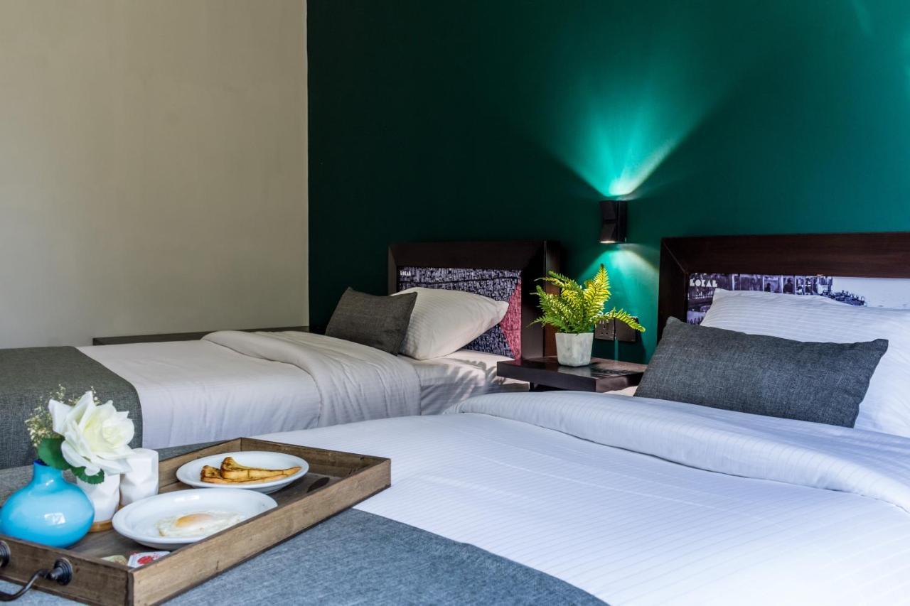 Lokal Rooms X Shahrah-E-Faisal Карачи Екстериор снимка